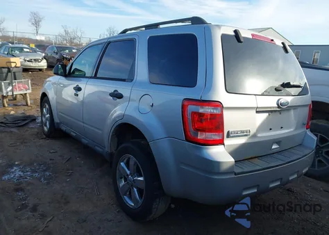 2011 Ford Escape Xlt из США, поврежденный, VIN 1FMCU9DG0BKA90749